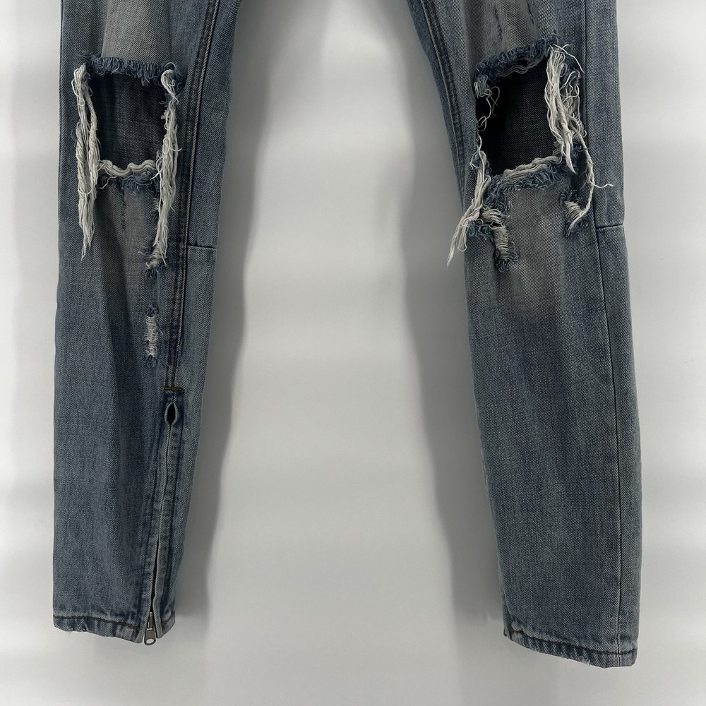 MNML Jeans Men's 28 Distressed Light Wash Ripped Denim Straight Button Fly - Picture 16 of 16